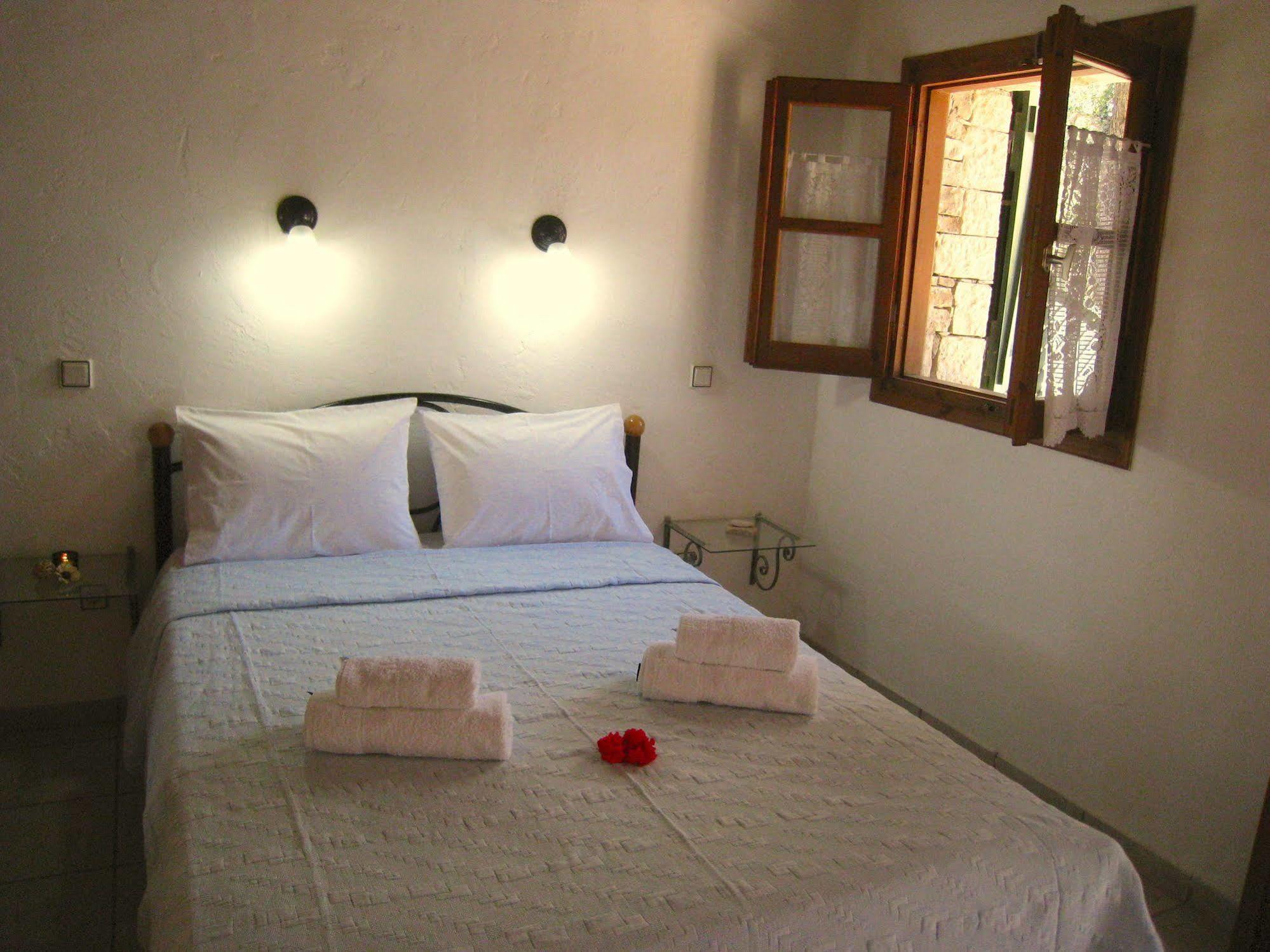 Adamantia Hotel Gaios Eksteriør bilde