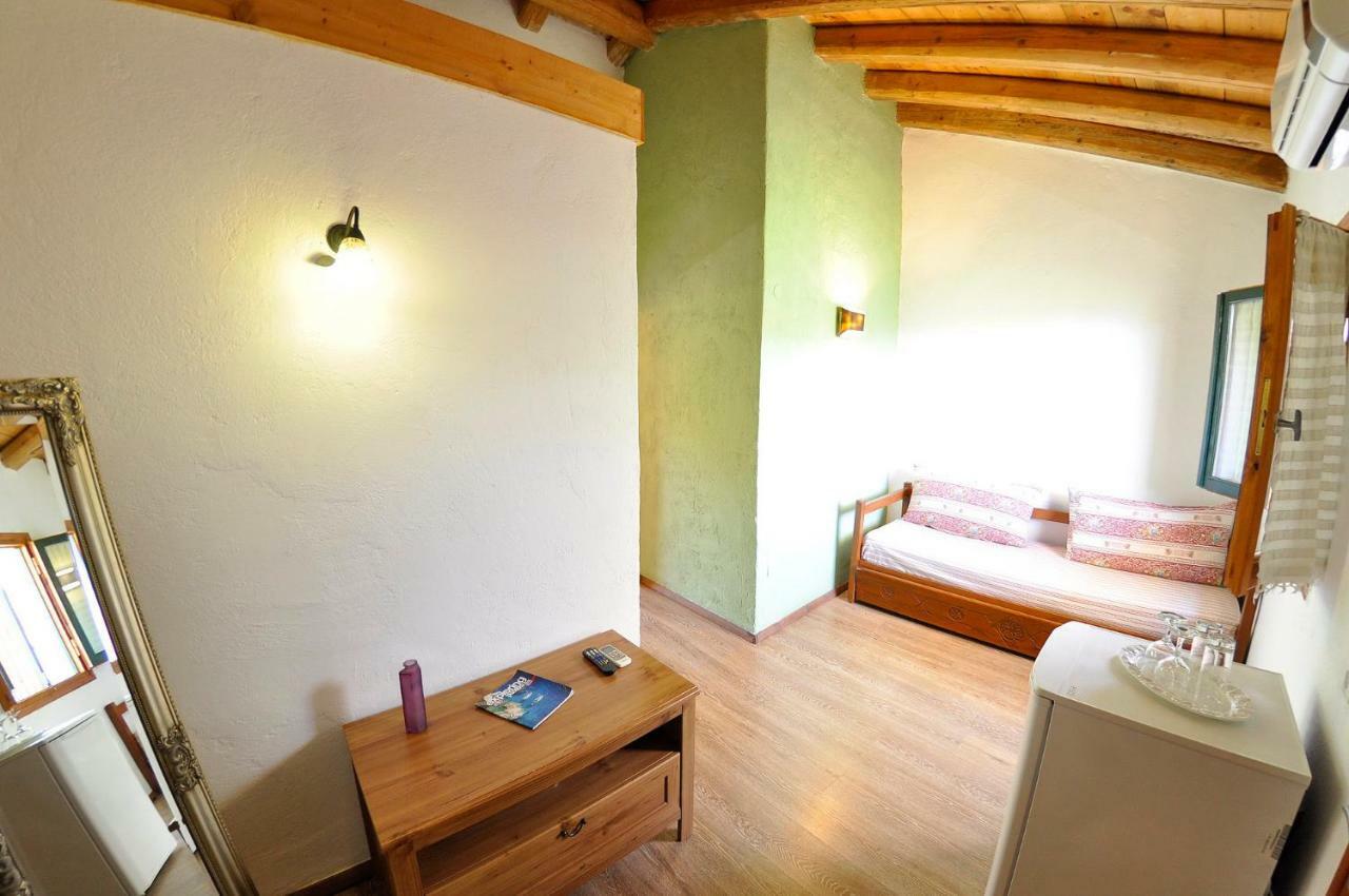 Adamantia Hotel Gaios Eksteriør bilde