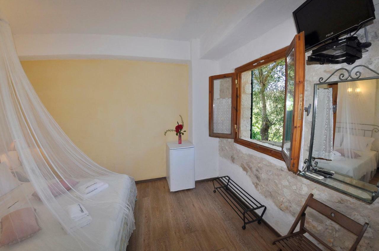 Adamantia Hotel Gaios Eksteriør bilde