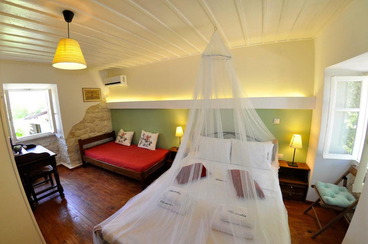 Adamantia Hotel Gaios Eksteriør bilde