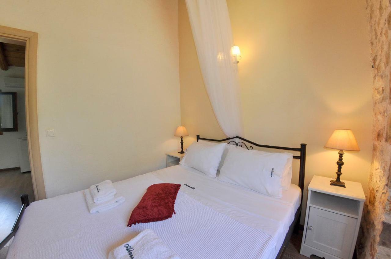 Adamantia Hotel Gaios Eksteriør bilde